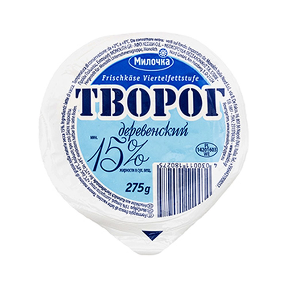 Творог пятнадцатипроцентной жирности в упаковке